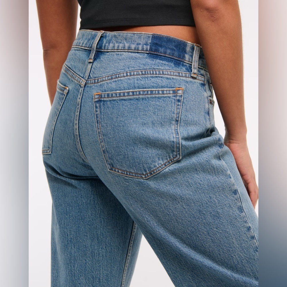 A&F | NWT Curve Love Low Rise Baggy Jean - Picture 8 of 9
